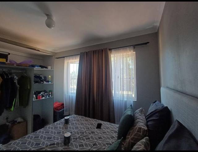 2 BEDROOM PROPERTY TO RENT IN GREENWOOD PARK